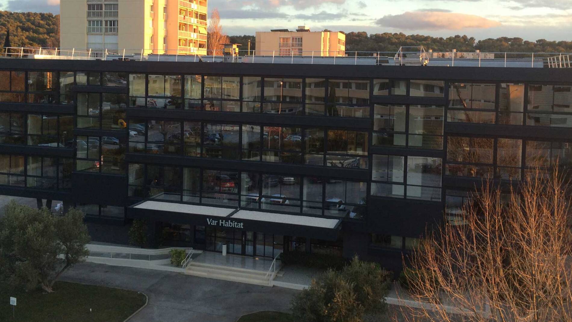 rénovation bâtiment des années 70 