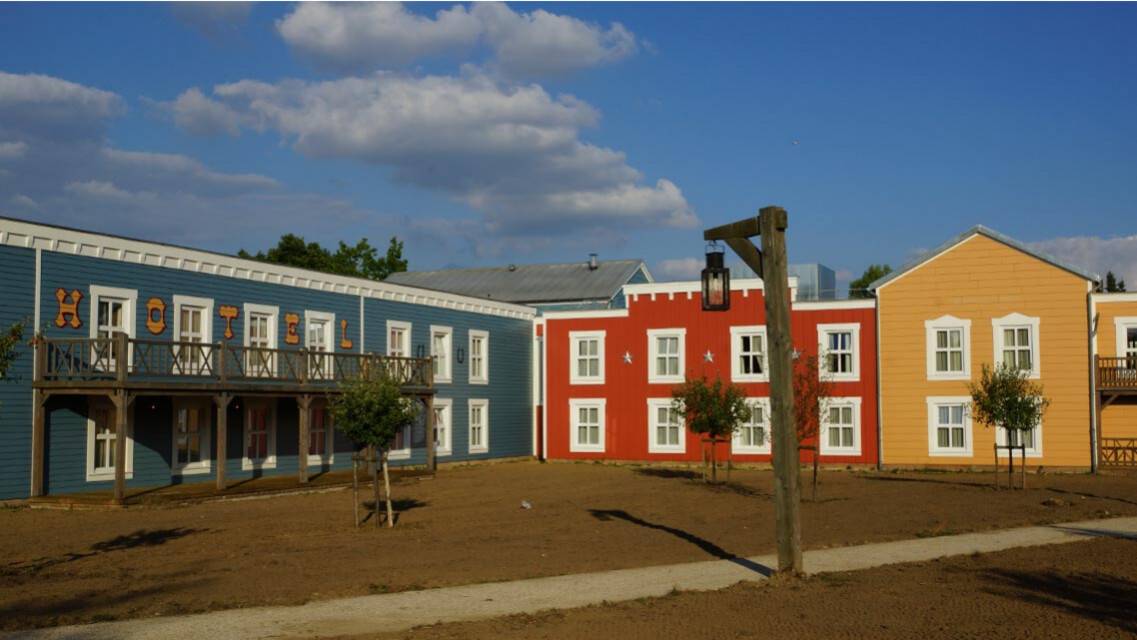 Changement des fenêtres hôtel cheyenne Disney