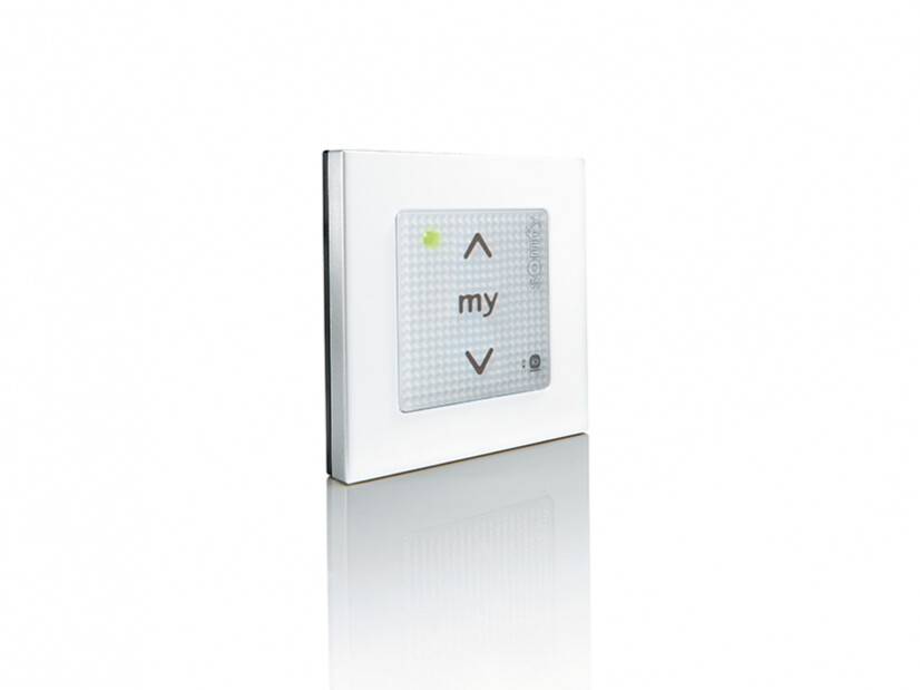 commande radio smoove somfy io pour volet roulant