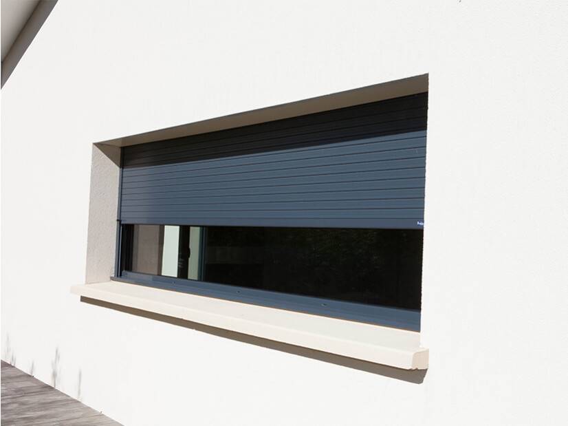 ambiance volet roulant gris anthracite coffre intérieur grandes dimensions