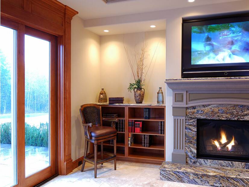 coulissant bois 2 vantaux ambiance salon cheminée décoration traditionnelle