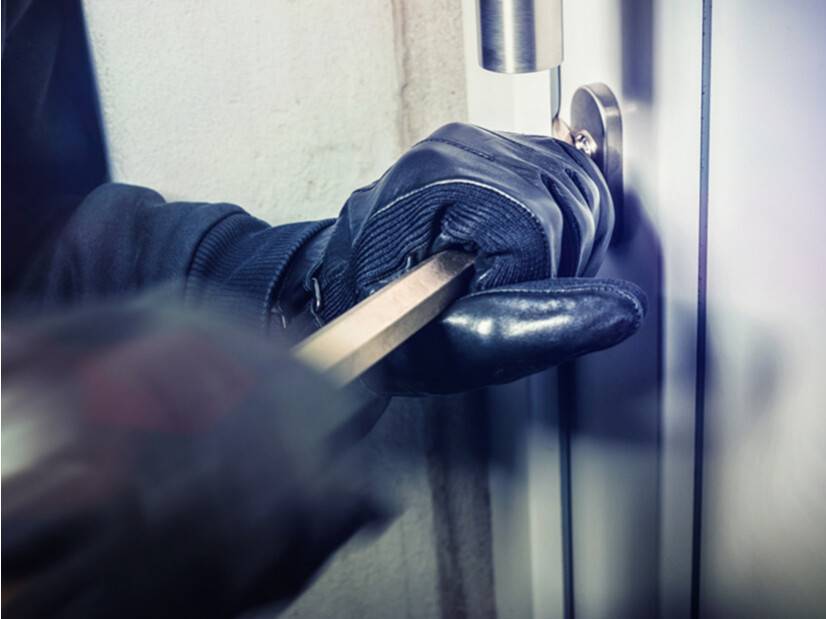 ambiance effraction pied de biche fenêtre cambriolage