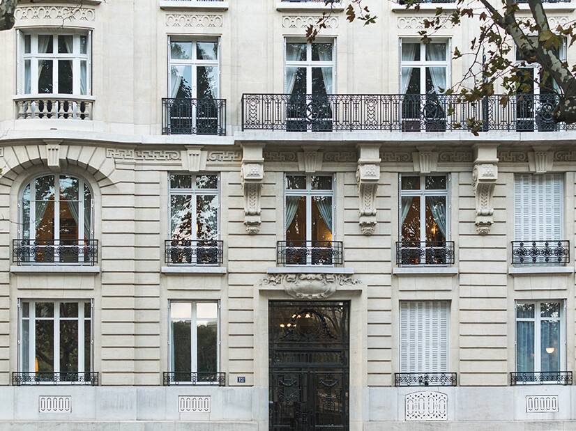 porte cochère bois immeuble paris ambiance porte cochère bois immeuble paris ambiance