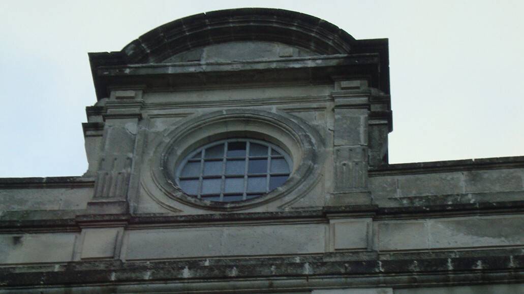 oeil de boeuf rénovation école nationale de police perigueux AVANT