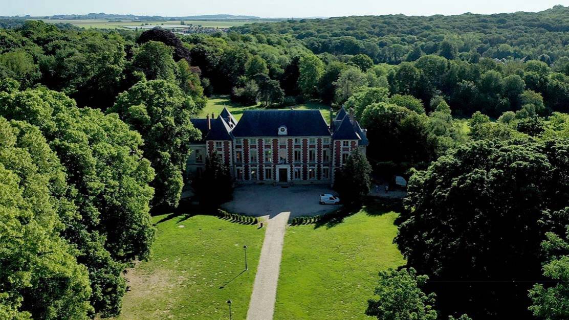 renovation menuiseries Lorillard Bâtiment chateau college luat erp scolaire photo principale