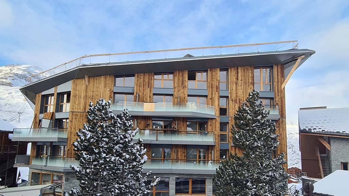 fourniture menuiserie molenat lena 58 diamond rock hotel tignes vue principale fourniture menuiserie molenat lena 58 diamond rock hotel tignes vue principale