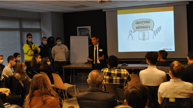 Questions-réponses avec le président.png