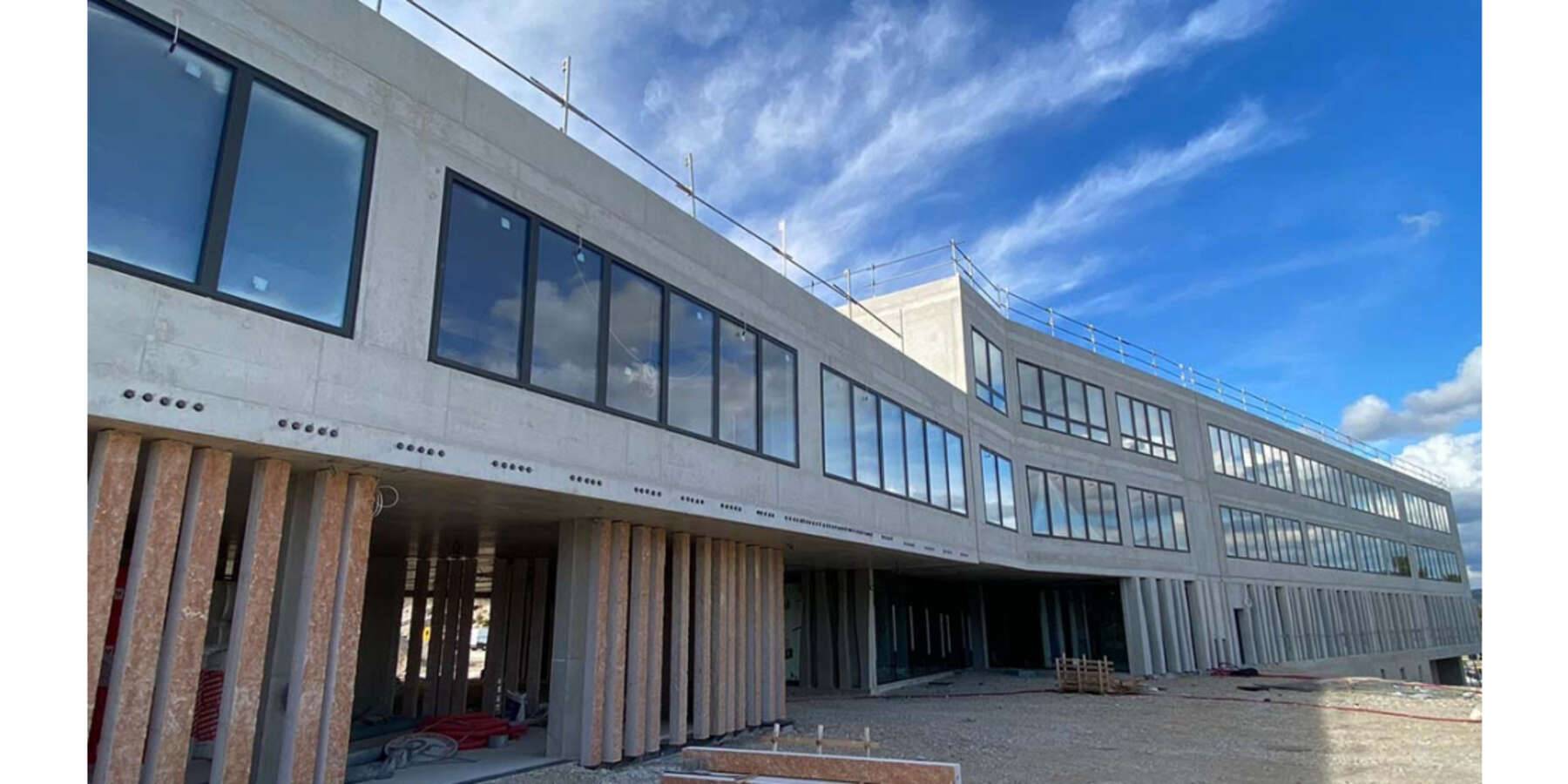 Programme neuf pour un collège BBC dessiné par Rudy Ricciotti Programme neuf pour un collège BBC dessiné par Rudy Ricciotti