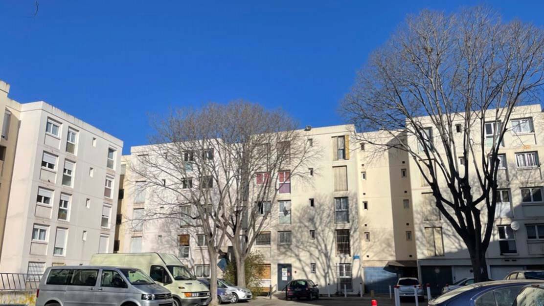 air bel marseille vue facade immeuble 4 etages.jpg