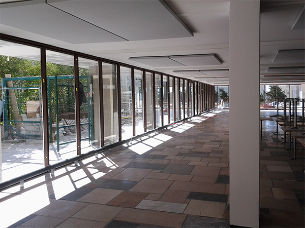 crous gaston berger mur rideau rdc vue interieure.png