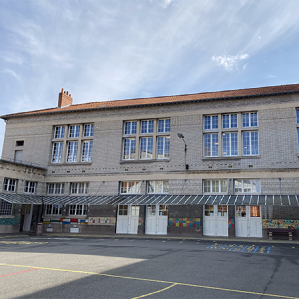 rénovation école maternelle primaire menuisier.png rénovation école maternelle primaire menuisier.png