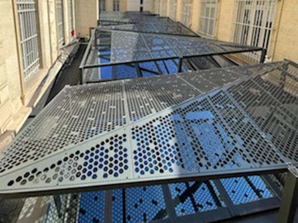 brise soleil ombrière verrière de toit.png