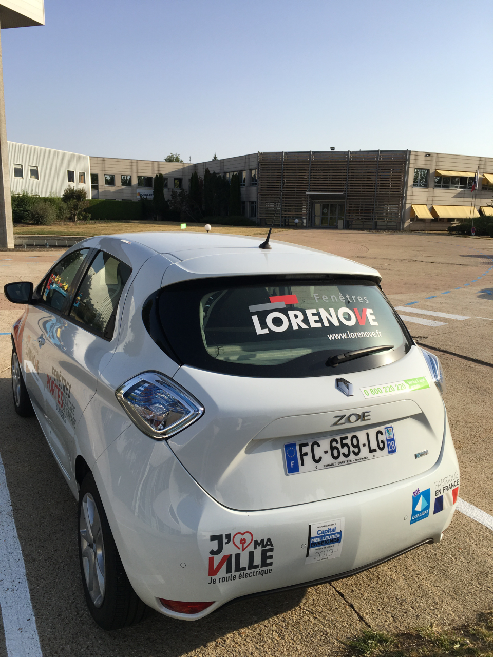 Voiture_éléctrique.png Voiture_éléctrique.png