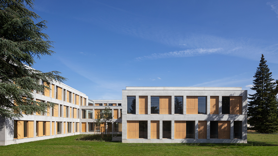 fenetres chelles pascale guedot internat lorillard.png