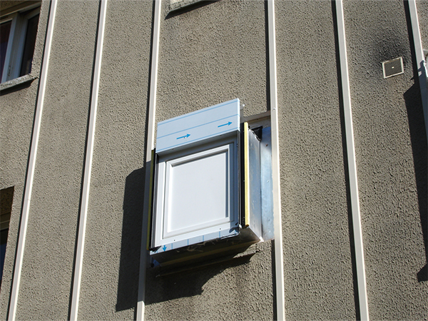 Solution de menuiseries en précadres : comment optimiser la pose de fenêtres sur les grands chantiers ?