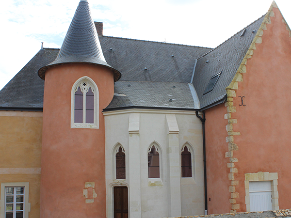 rénovation fenetre vitrail chapelle manoir.png
