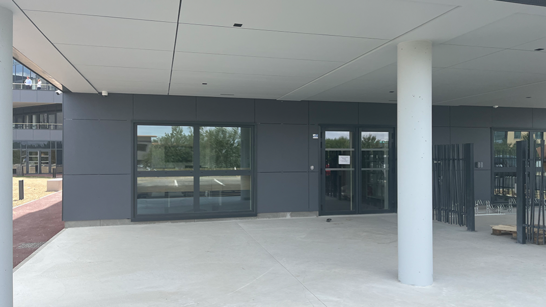 menuisier poseur immeuble de bureaux région centre en neuf.png