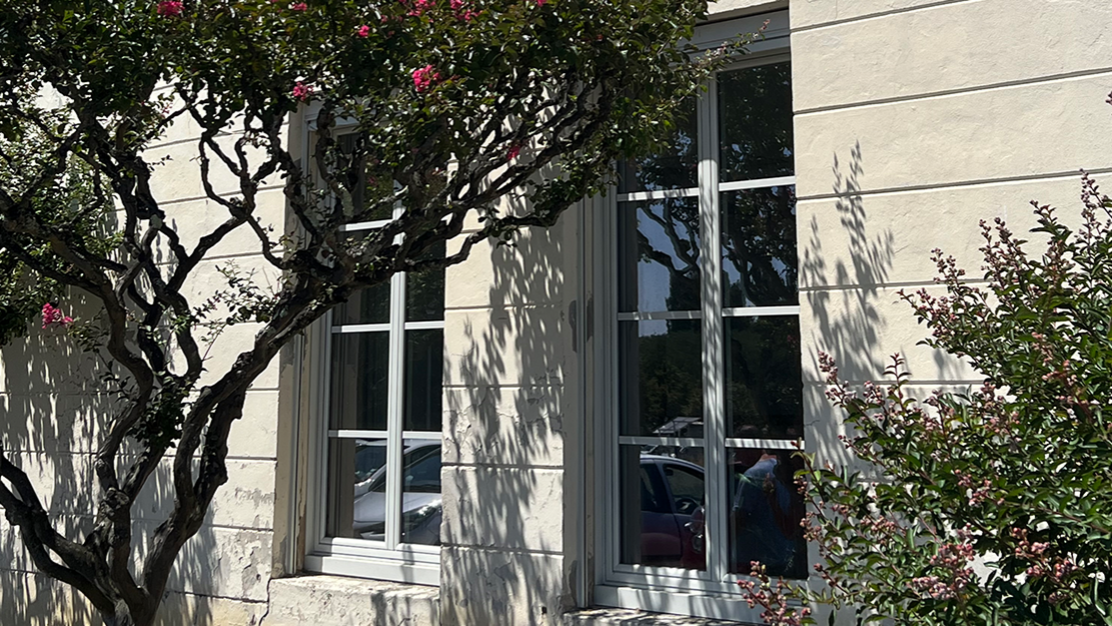 fenêtres aluminium chateau bordeaux fournisseur.png fenêtres aluminium chateau bordeaux fournisseur.png