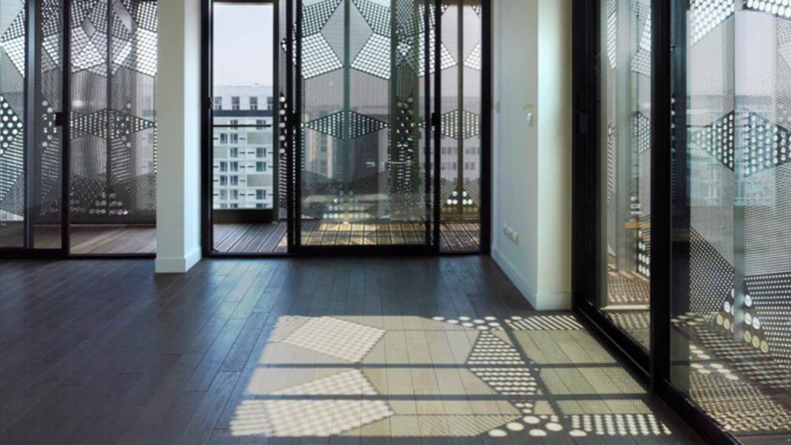 conception pose mur rideaux bardage aluminium découpe laser.png