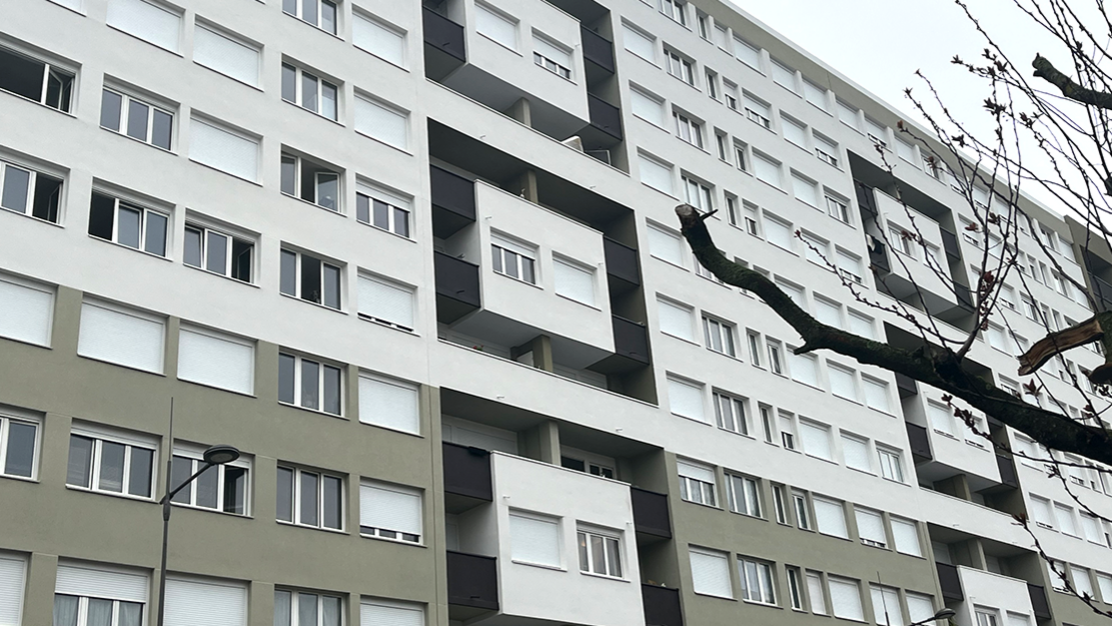rénovation thermique hlm val de marne valophis menuiseries PVC ITE.png