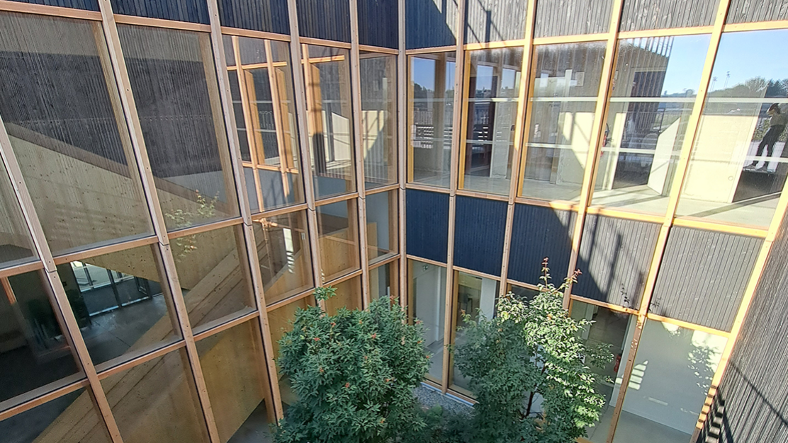 murs rideaux bois chantier neuf soclaire menuisier spécialisé pose fourniture.png murs rideaux bois chantier neuf soclaire menuisier spécialisé pose fourniture.png