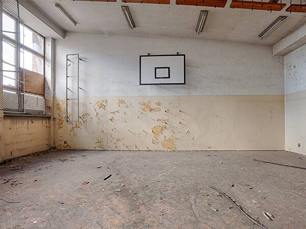 risque du plomb dans les gymnases école pour les jeunes