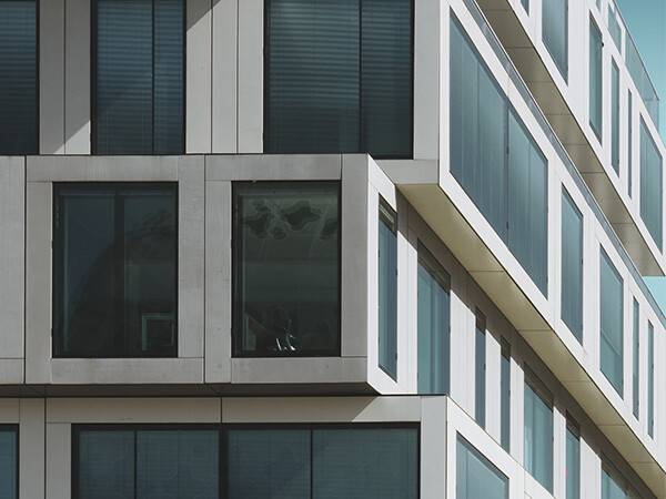 fournisseur menuiserie pour projet bâtiment extension évolutive.jpg