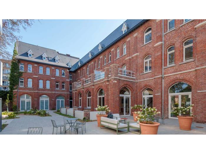 Réhabilitation exemplaire d'un bâtiment néogothique aux normes ERP et accessibilité